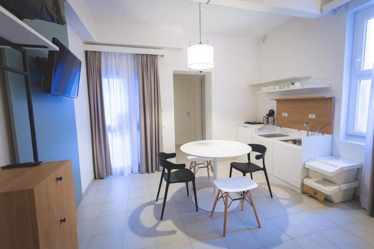 Via Siena 4 - Suites & Rooms Марина ди Чечина Екстериор снимка