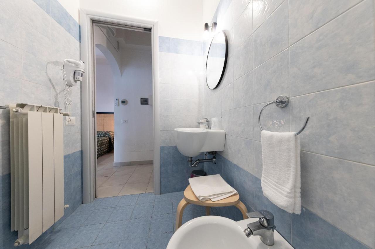 Via Siena 4 - Suites & Rooms Марина ди Чечина Екстериор снимка